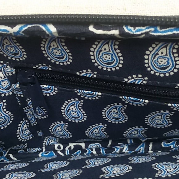 Vera Bradley quilted wallet - Picture 3 of 9